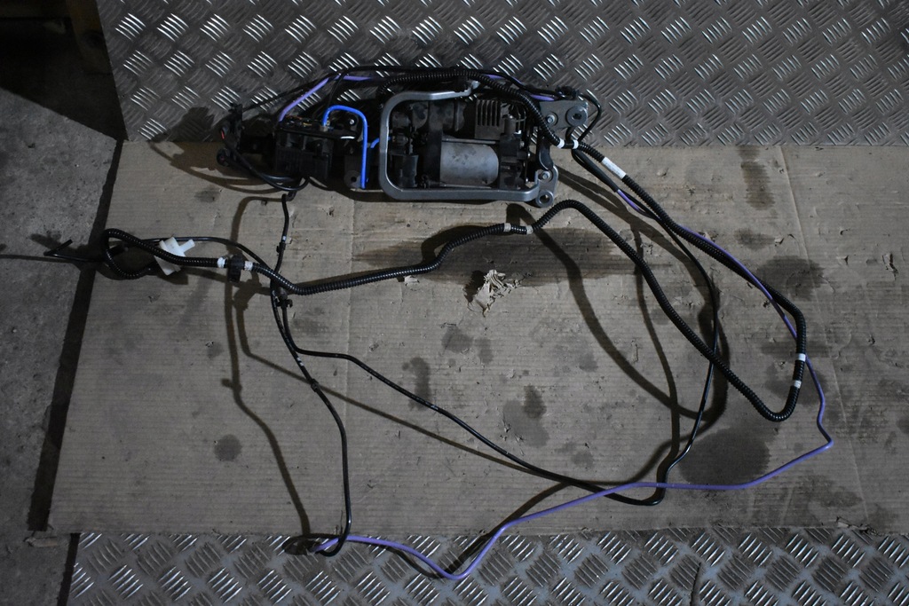 фото №1, Idealny компресор підвіска рівень porsche macan 1