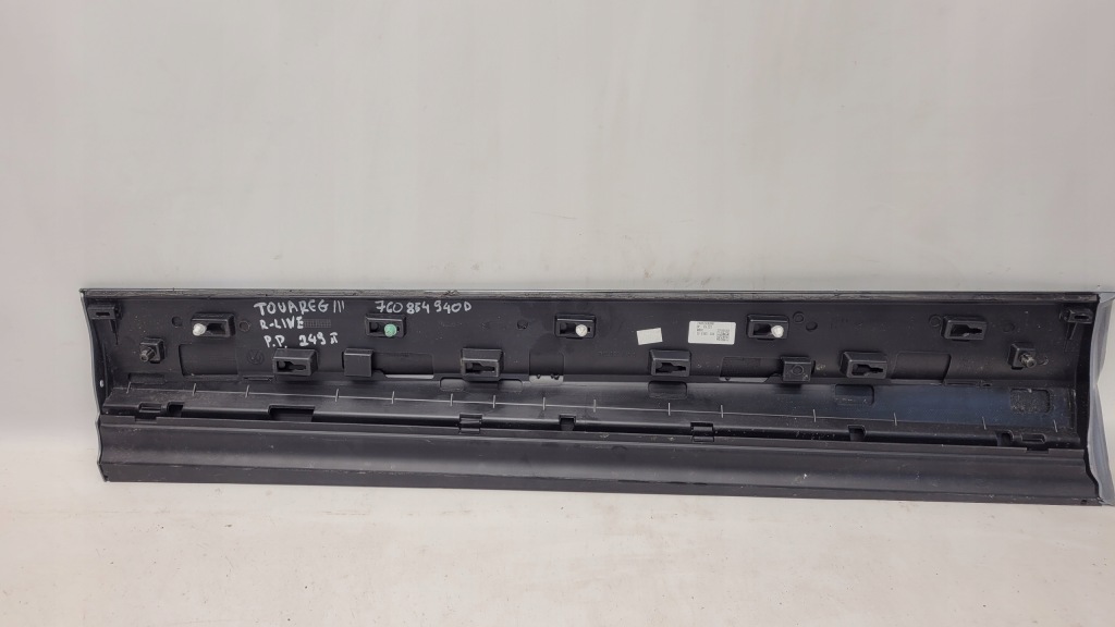 Vw touareg iii r-line молдинг дверь правая перед Цена