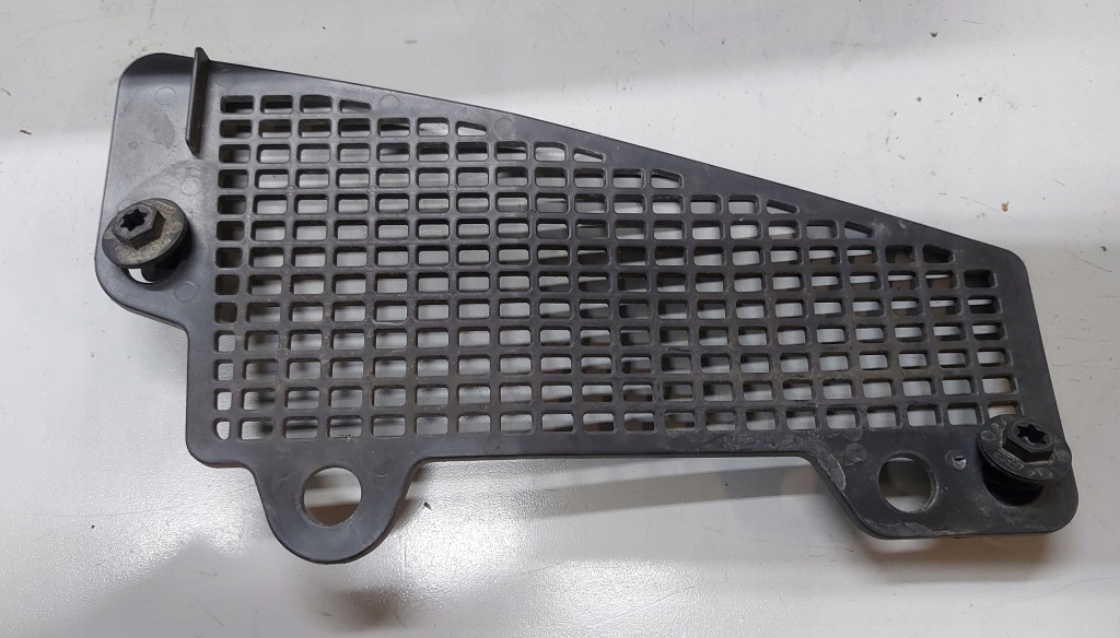 фото №1, Решётка впуск воздуха renault clio v all/1/b3