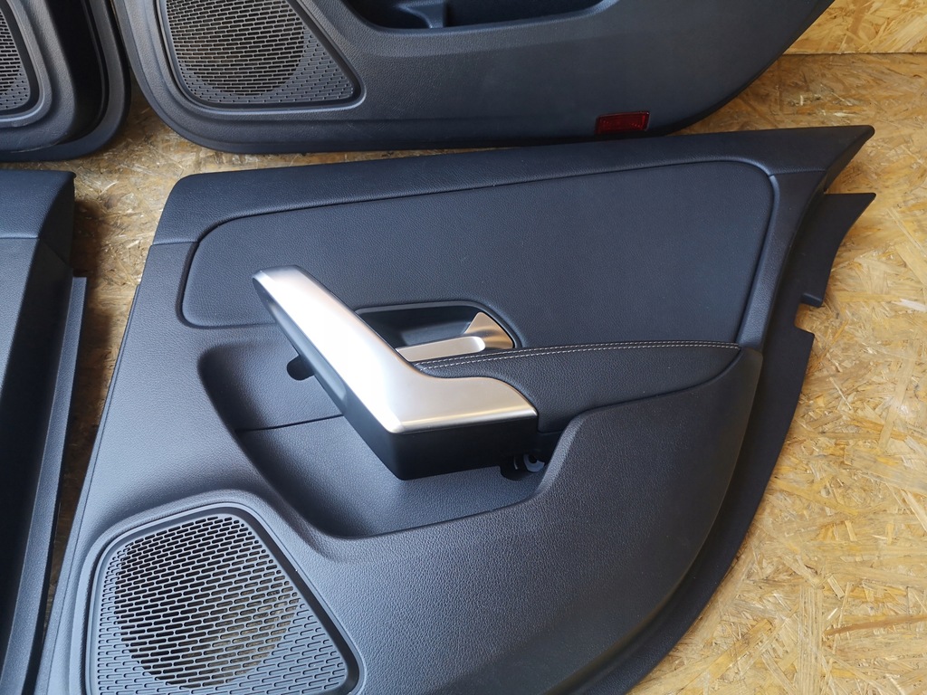 фото №7, Mercedes a klasa w177 сиденья заднее сиденье обшивки