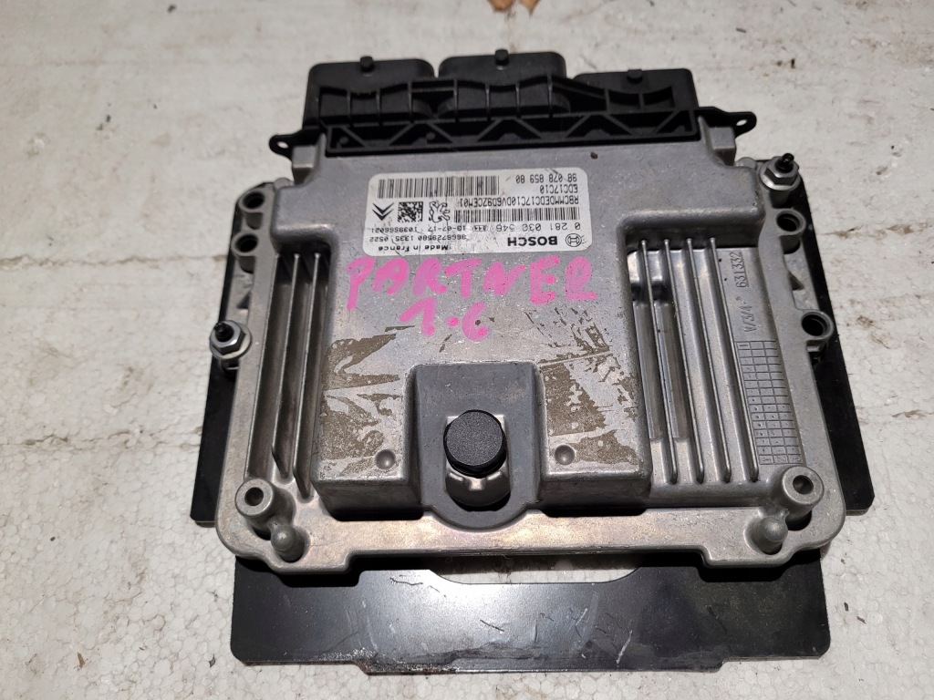 фото №1, Бортовой компьютер двигателя psa 0281030546