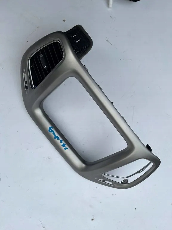 фото №2, Jeep compass ii рамка радио навигации 2018-