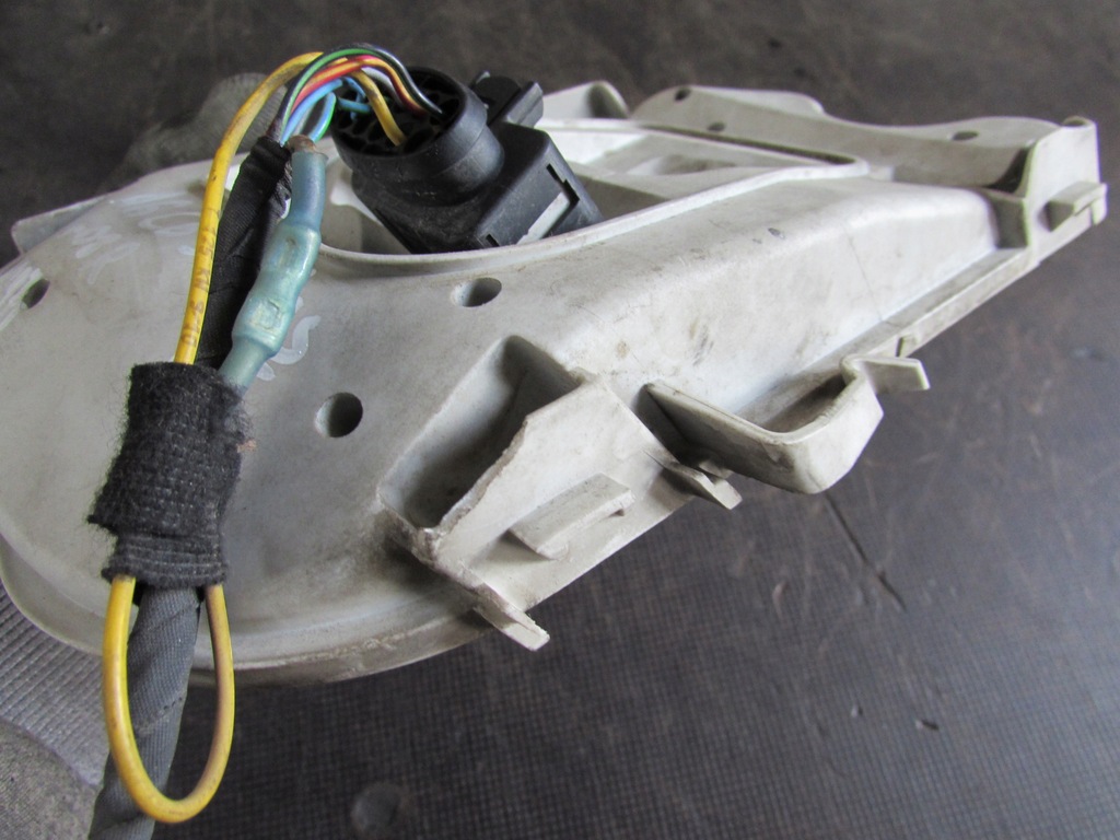 фото №7, Вкладиш лампи правий задня audi a6 c6 04-08r