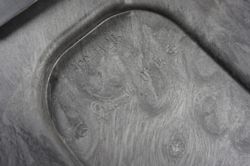 фото №5, Mercedes w176 a-klasa основа корпус кришка акумулятор 2465410005