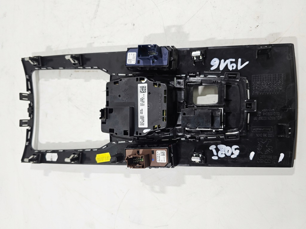 фото №9, Рамка туннель peugeot 508 i rxh sw #1916