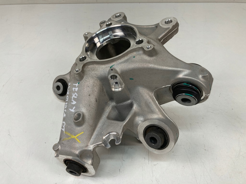 фото №3, Поворотный кулак правая задняя tesla y