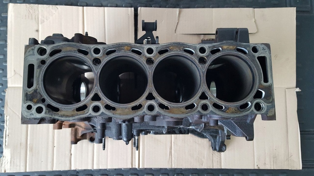 фото №1, Блок двигателя citroen c5 2,0 hdi 10dyzd
