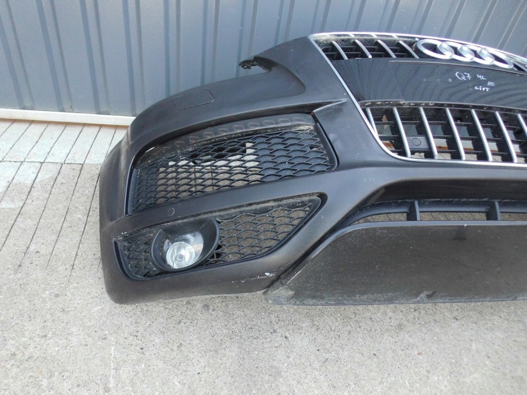 Бампер передній решітка радіатора протитуманні фари світлодіоди audi q7 4l рестайлінг  s line 2010r. чорний в Україні