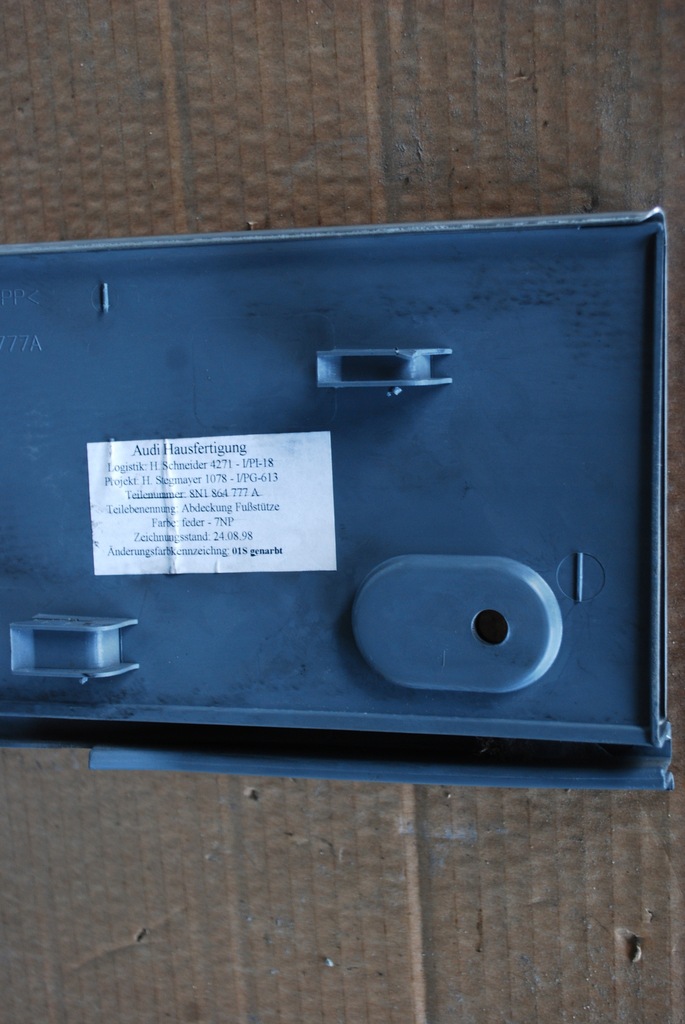 фото №15, Подножка накладка audi tt 8n eu 8n1864777a