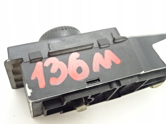 фото №8, Peugeot 5008 панель перемикач регулювання 96846866xt