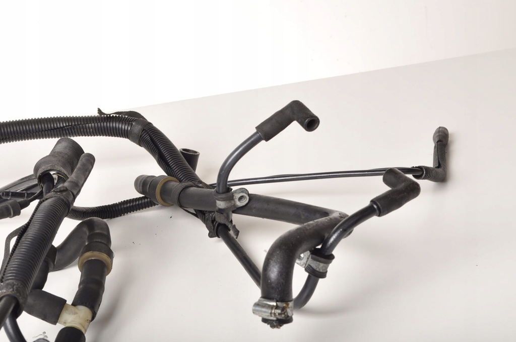 фото №8, Aston martin vanquish i 6.0 провода шланги вакуумa