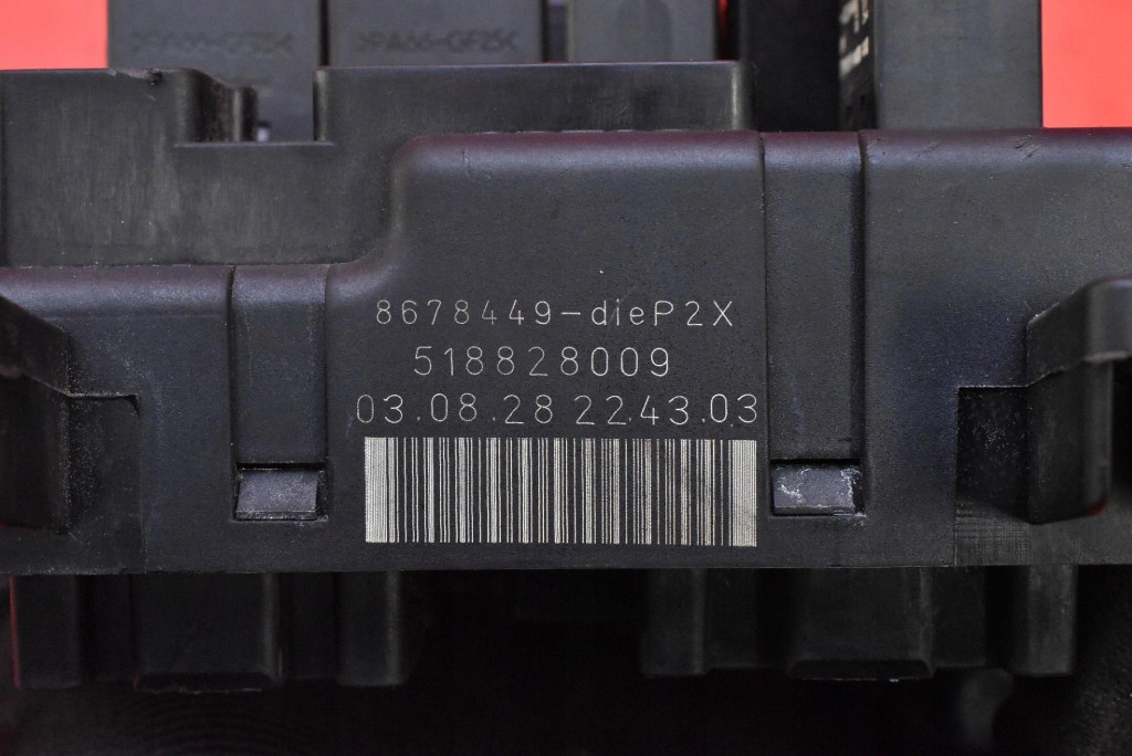 Коробка предохранителей 8678449 volvo s70 v70 2 2 2.4 d5 163 km 00-05 Цена