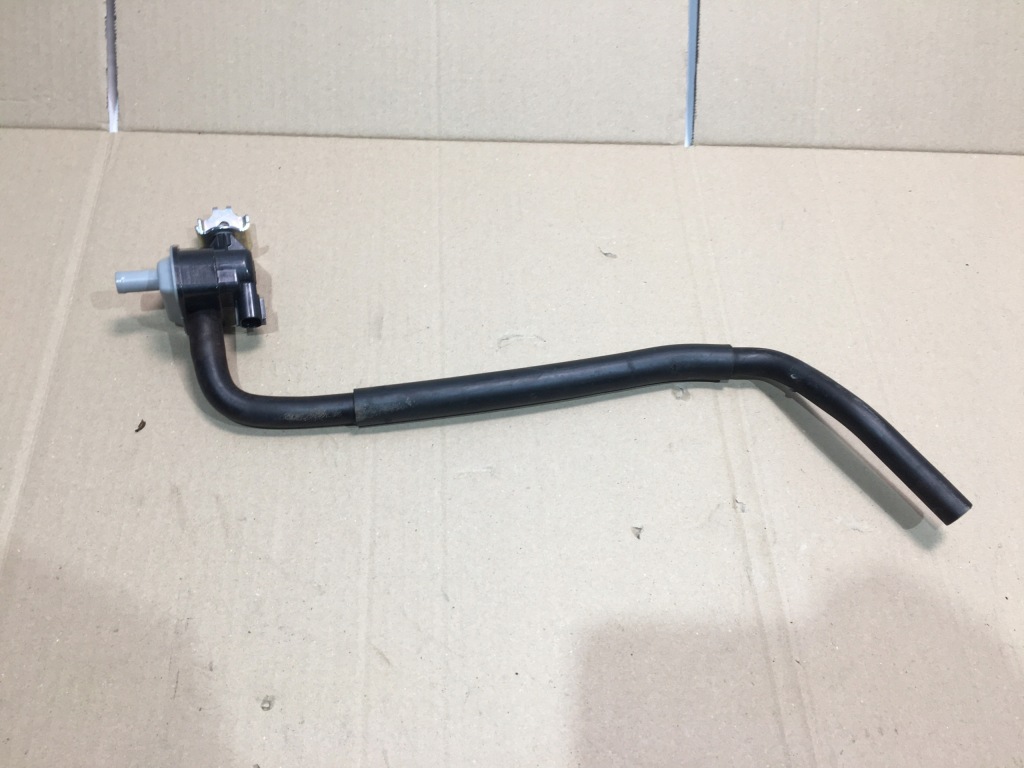 фото №1, Клапан вакуумa yaris cross 21- 1.5 h