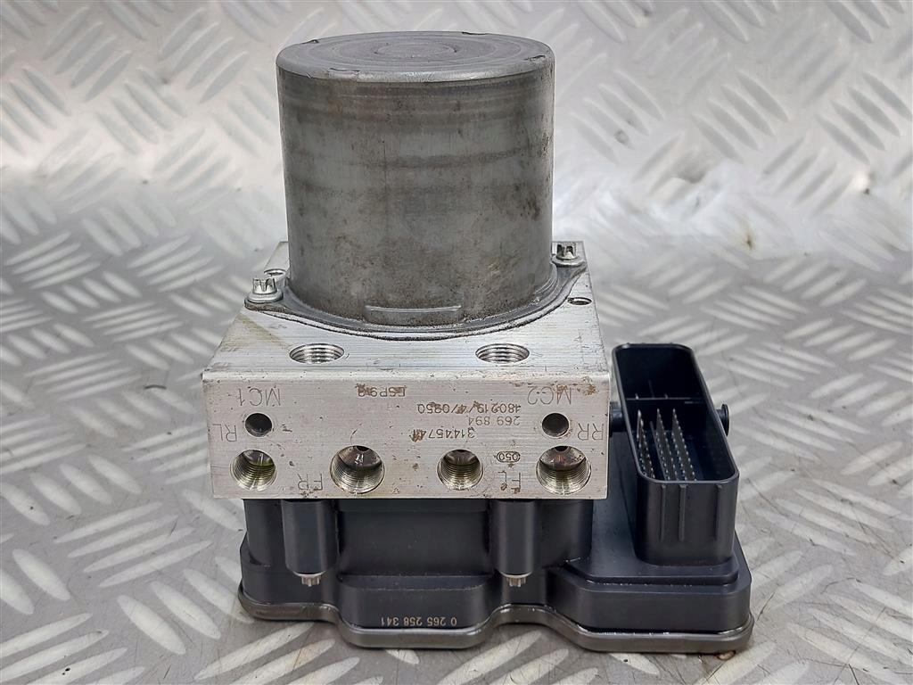 фото №1, Насос abs volvo xc40 2,0 t5 31445741 2017-