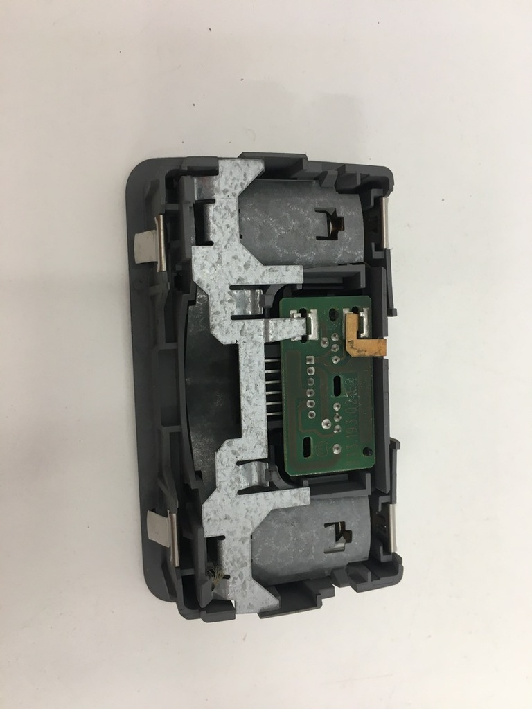 фото №12, Освещение кабины audi a6 c5 4b9947123