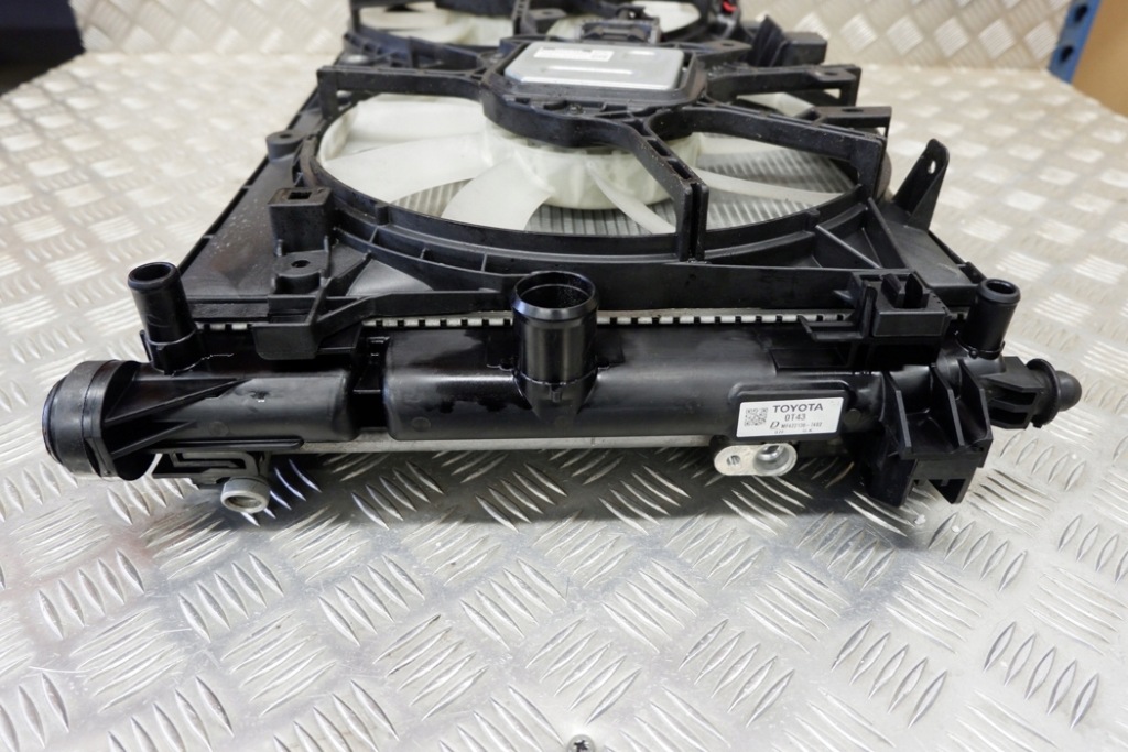 фото №7, Комплект радиатор toyota corolla хэтчбек _e21_ 1636347050 2.0l hybrid