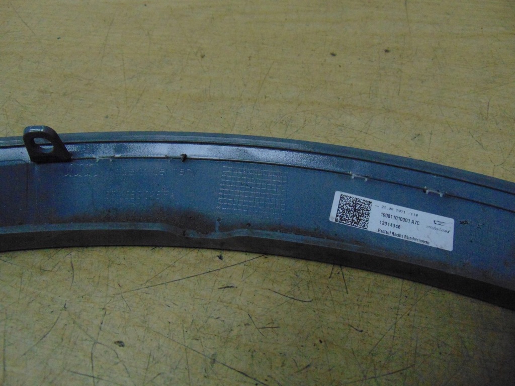 фото №14, Накладка крыла правая перед audi e-tron