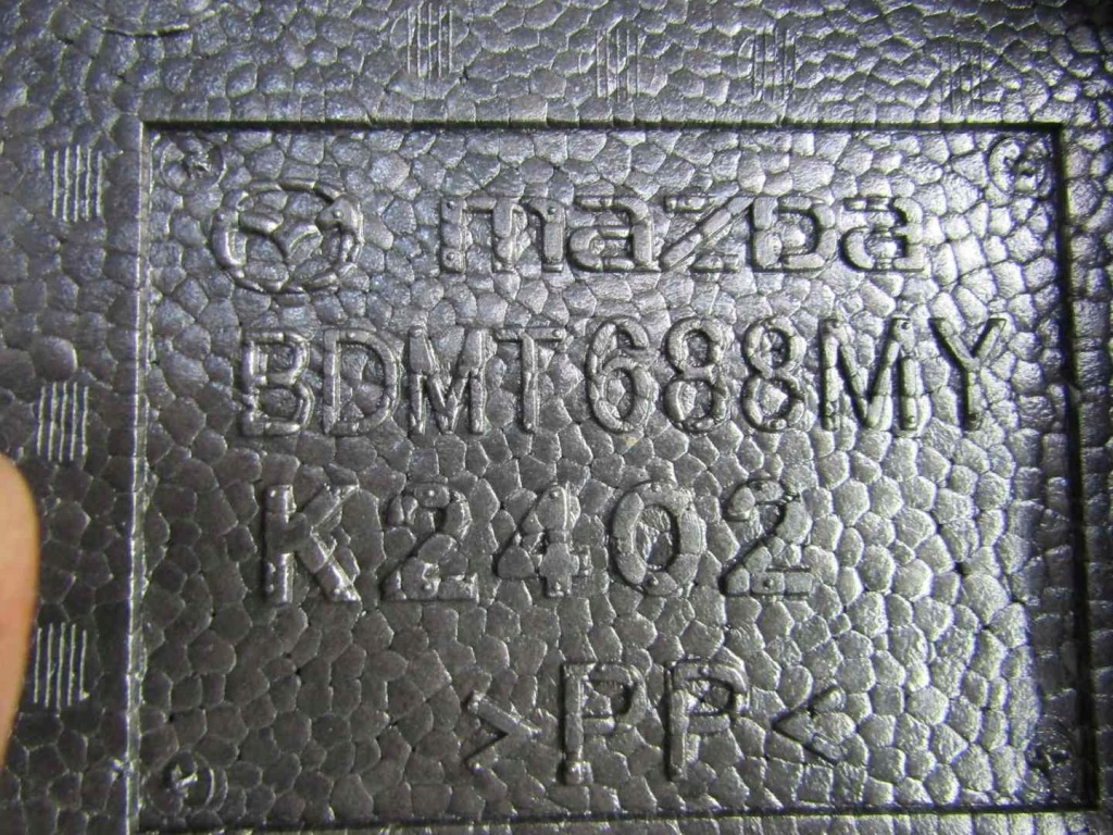 Mazda 3 bp iv 20r вкладиш багажника пінопласт полиця bdmt688my Оригінал