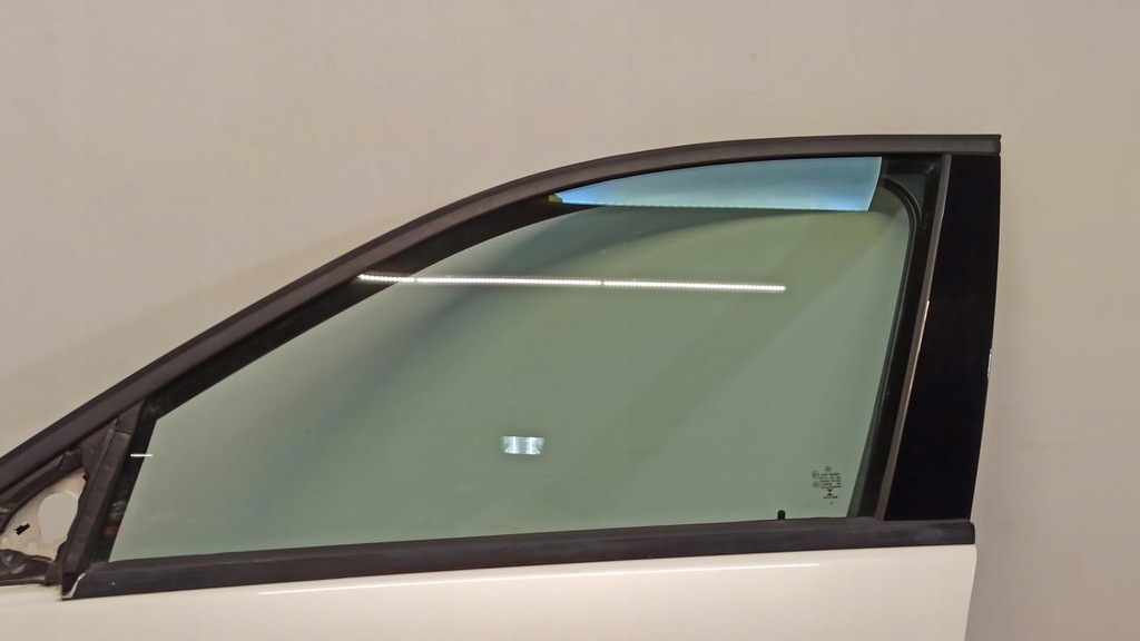 фото №5, Mercedes w212 двері правий перед 799 sedan