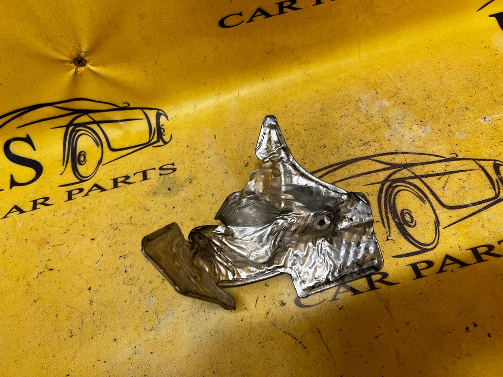 фото №1, Защита тепловая подвеска лист audi a8 d4