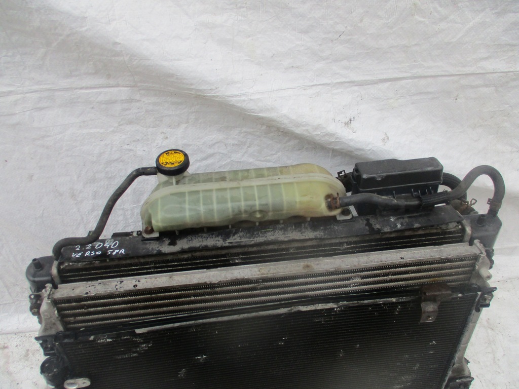 фото №6, Радиатор toyota corolla verso 2.2 дизель