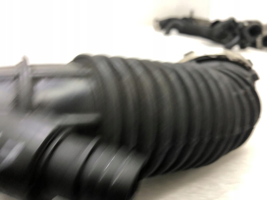 фото №8, Wąż труба шланг повітря audi a5 8t 03g129629e