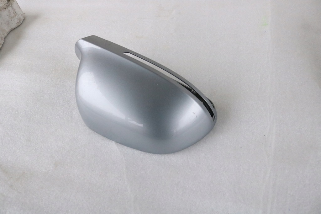 фото №6, Audi q3 корпус зеркало правая накладка 8u0857528 .