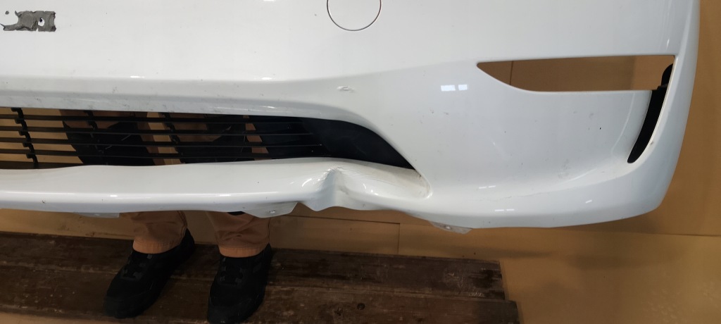 Бампер перед передний tesla model y 20-24rok 1540104-06-c оригинал Киев