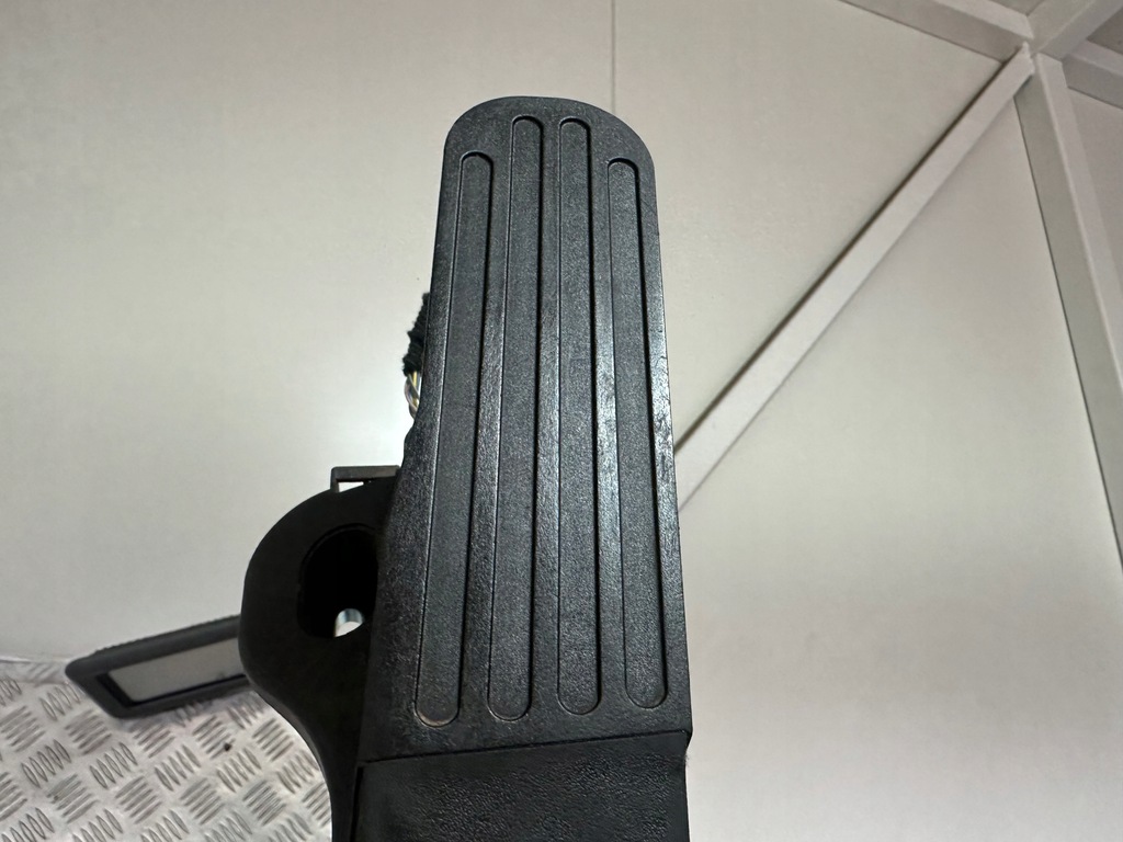 фото №5, Vw golf vi педаль газу гарний 1k1723503t