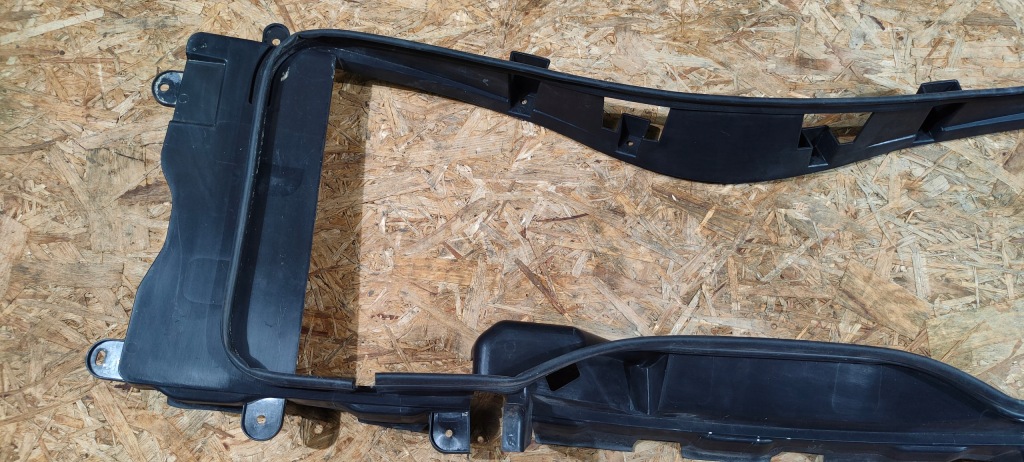 Кронштейн каркас решітка chevrolet silverado 2014-2019 в Україні