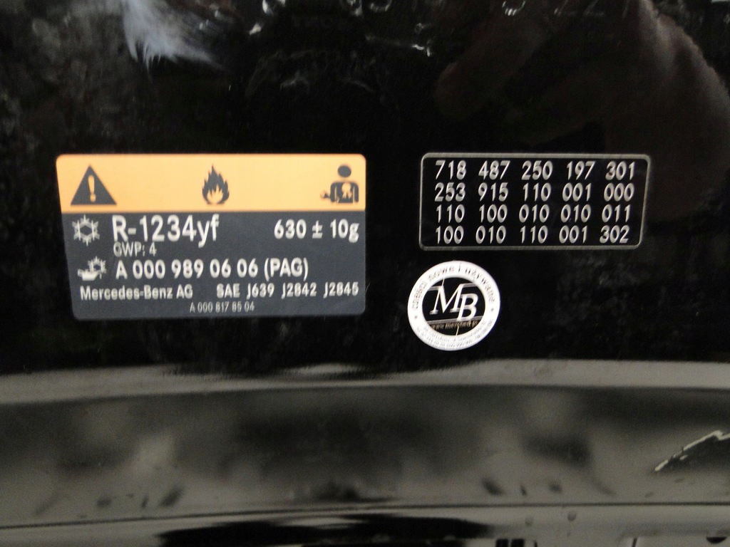 фото №9, Mercedes glc 253 x253 suv c253 coupe капот крышка двигателя 197 czarna