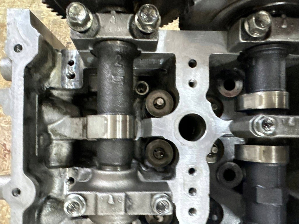 фото №8, Головка двигуна mitsubishi 2.2 4n14 відновлена bez датчика w головки