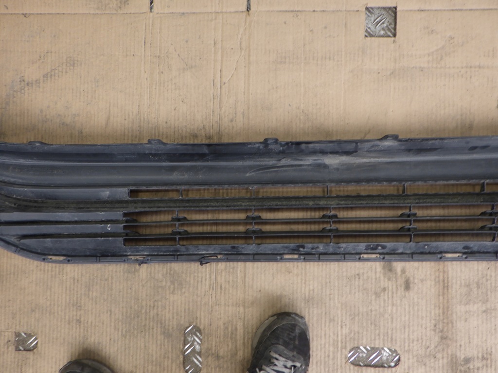 фото №8, Накладка спойлер перед передній toyota highlander