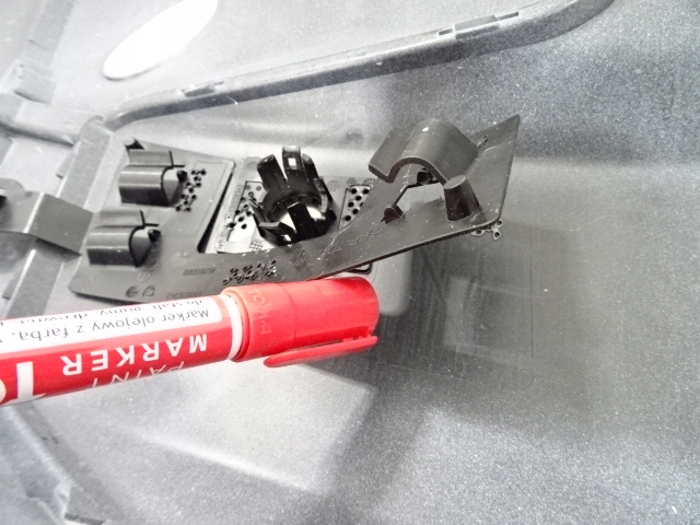 Citroen jumper iv кутик бампера лівий передній 1321422070 pdc в Україні