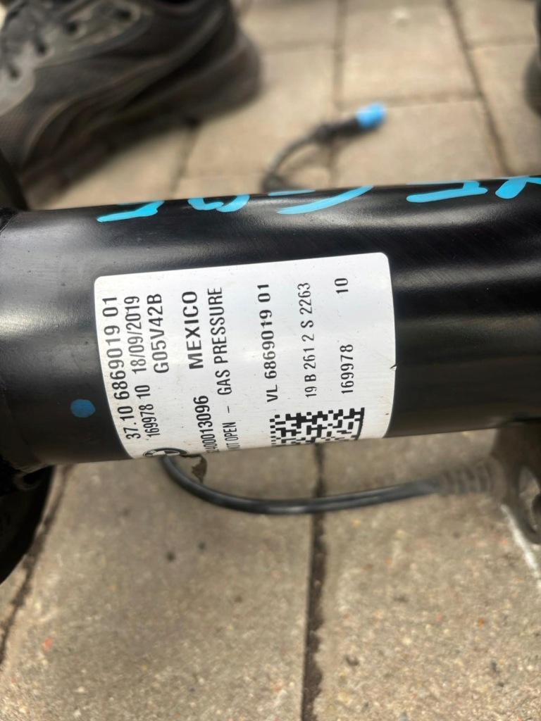 фото №6, Bmw x5 g05 поворотный кулак перед правая комплектная амортизатор датчик 6869019