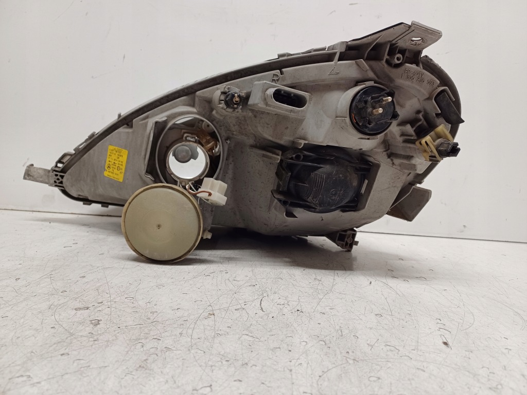 Mercedes a klasa w168 рестайлинг  лампа фара правый перед a1688201861 Недорого