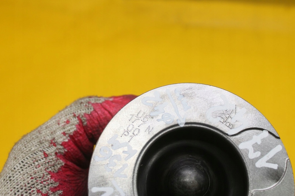 Поршень шатун mondeo mk4 2.0 tdci 085190+ 783 Ціна