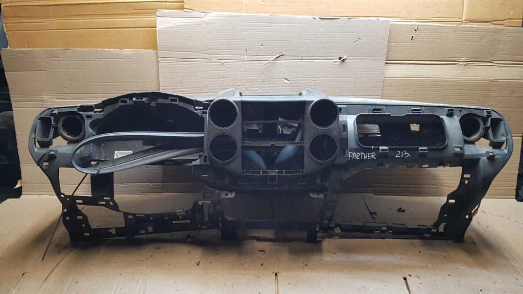 фото №1, Приборная панель приборная консоль приборная панель peugeot partner iii