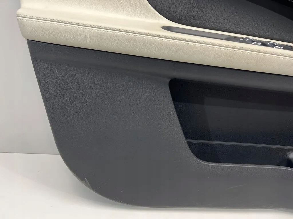 фото №4, Mini countryman f60 оббивка обшивка двері