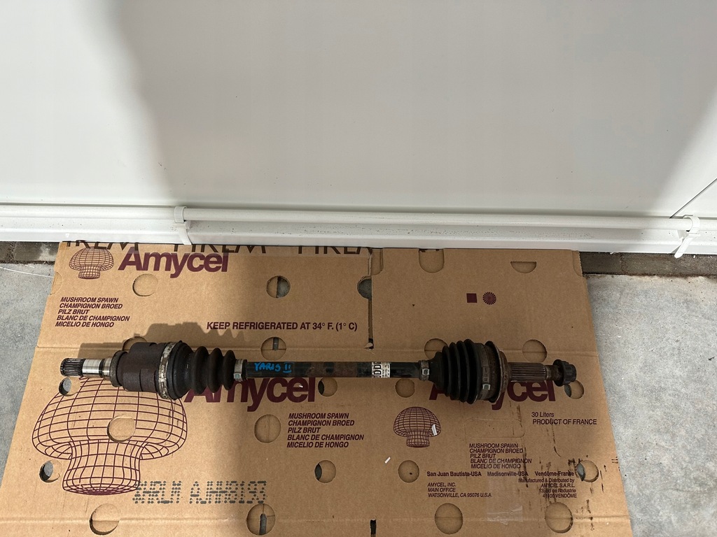 фото №1, Toyota yaris ii 1.0 приводной вал левая 43420-0d170-c