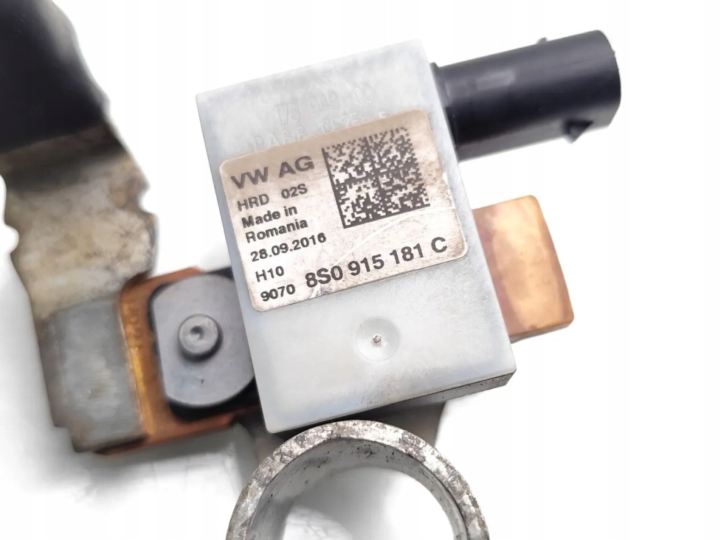 Audi a4 минус / клемма / шланг аккумулятор 2.0 tdi дизель 110kw 150 hp с Разборки