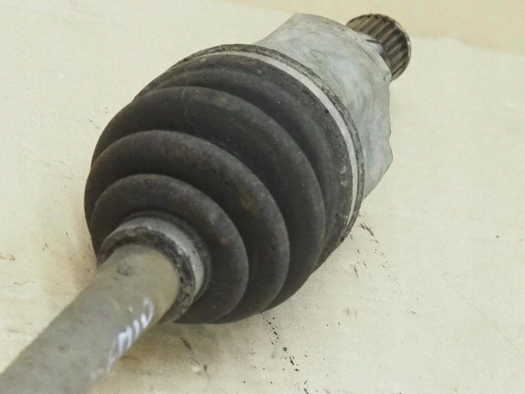 фото №9, Приводной вал левая mazda demio 1 2000r 1,3 1,5 abs автоматическая коробка передач