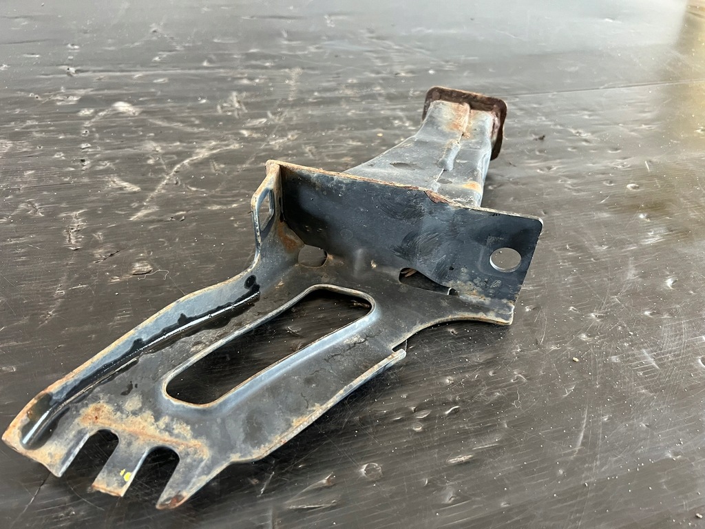 фото №6, Зона деформації права volvo xc60 rok 2010