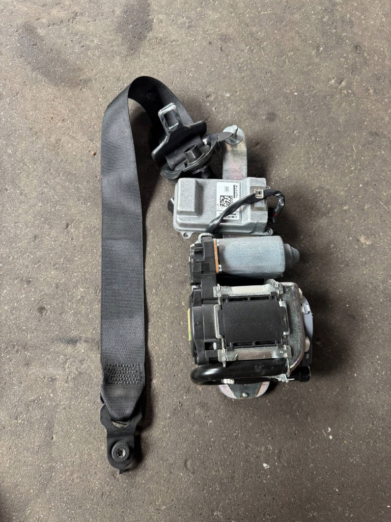 Купить Ремень безопасности передний правый mercedes-benz c w204 a2048606885 1.8l