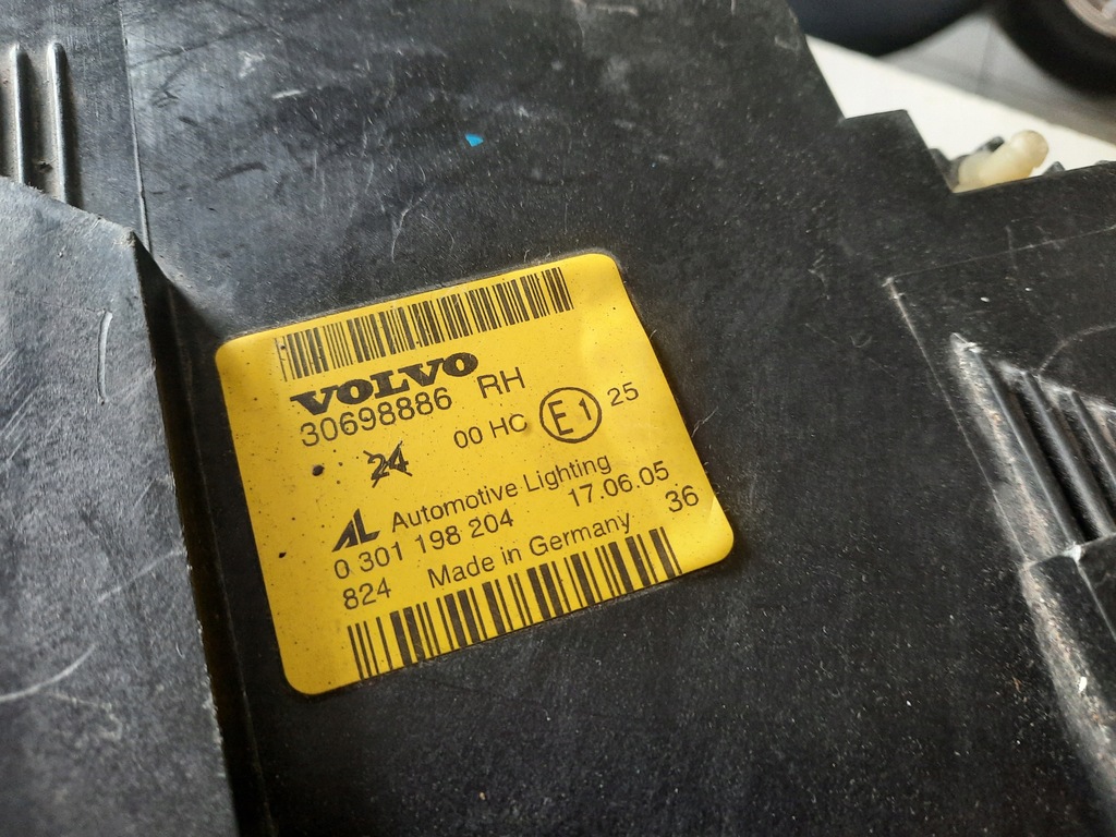 фото №5, Фара volvo v50 правий