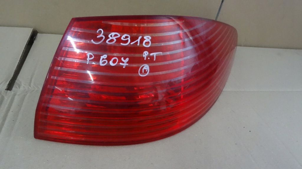 фото №1, Peugeot 607 лампа права правий задня sedan