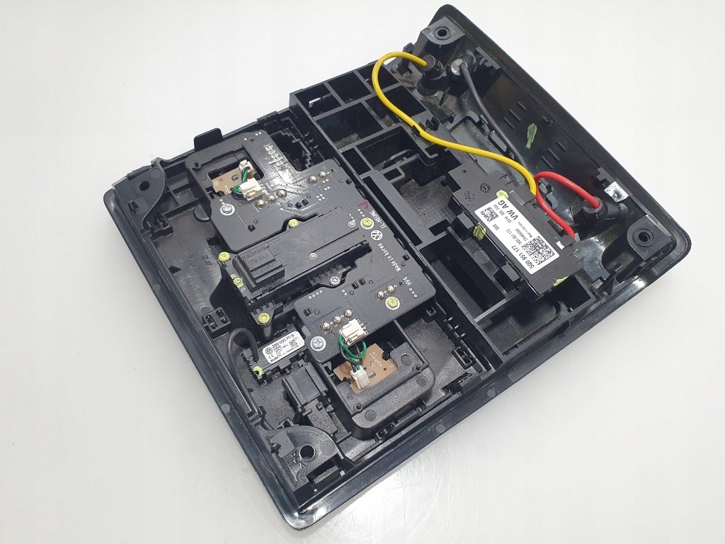 фото №12, Seat ibiza v 5 arona лампа стельовий освітлення кабіни czarna 3v5867591