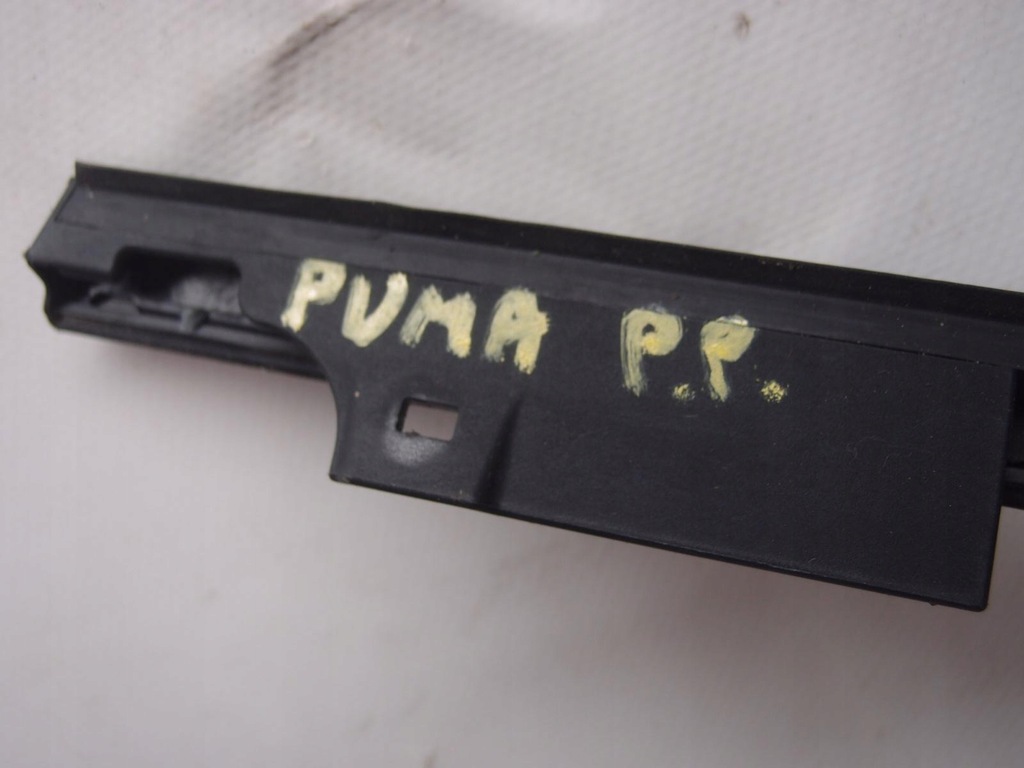 фото №9, Молдинг уплотнитель правый перед ford puma mk2