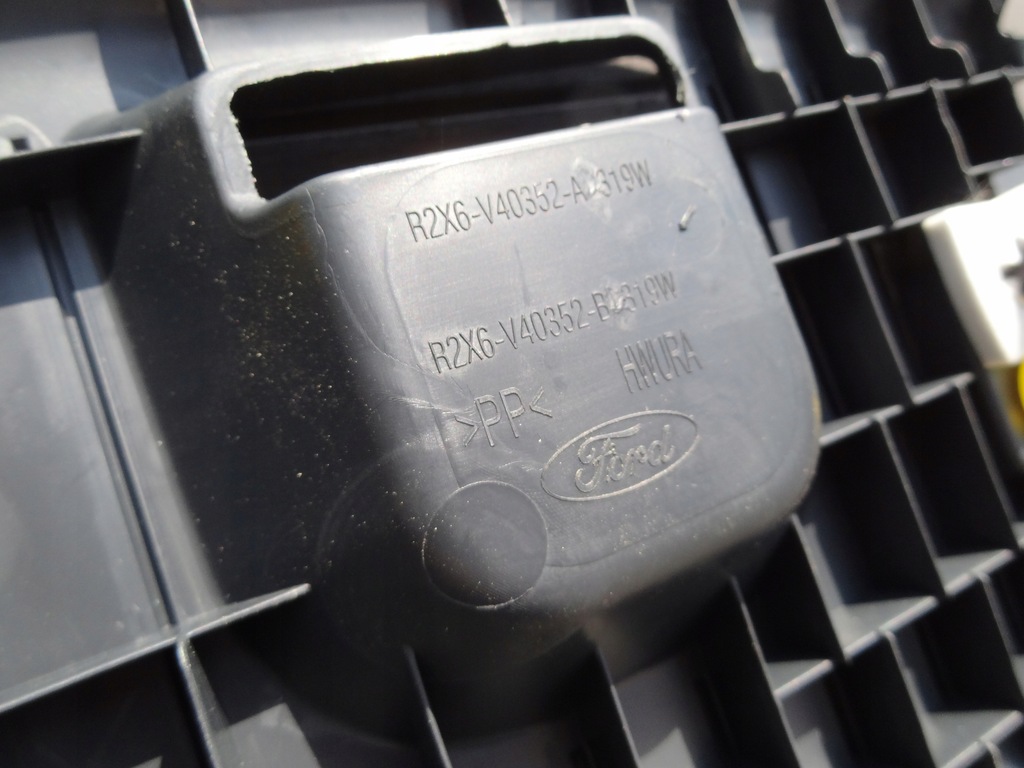 фото №7, Ford transit courier iii mk3 2024 накладка защита поперечина заднего оригинал