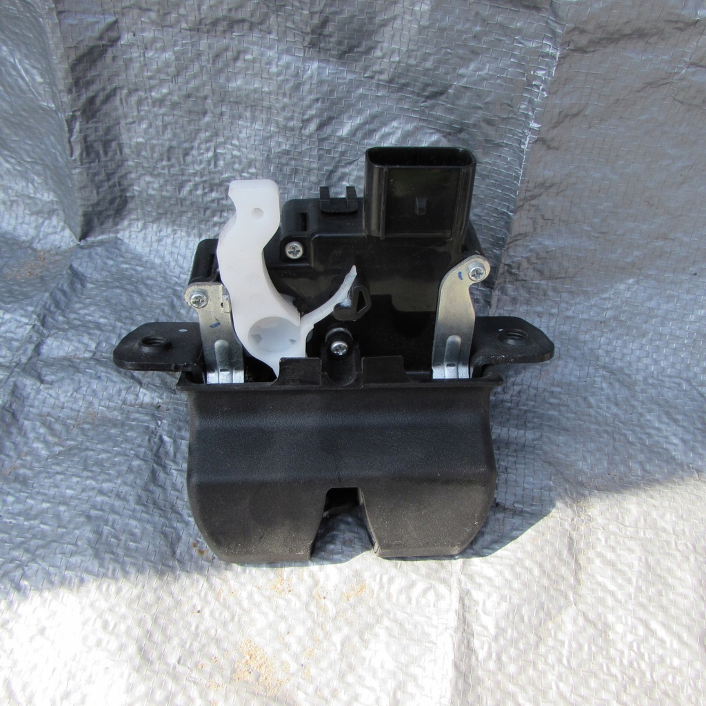 фото №5, Kia sportage 4 iv замок кришки багажника задня